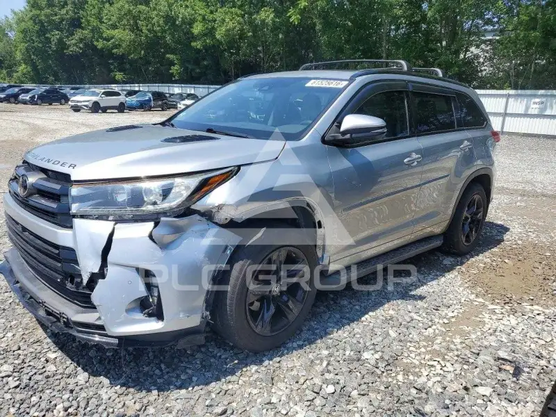 2017 Toyota Highlander фото