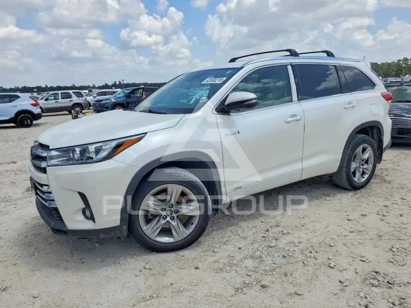 2017 Toyota Highlander фото