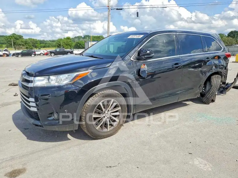 2017 Toyota Highlander фото