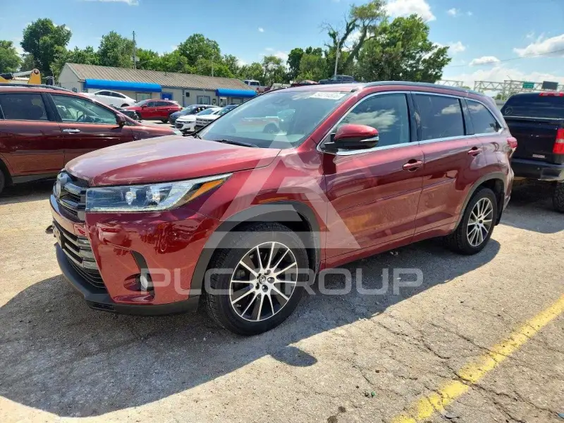 2017 Toyota Highlander фото