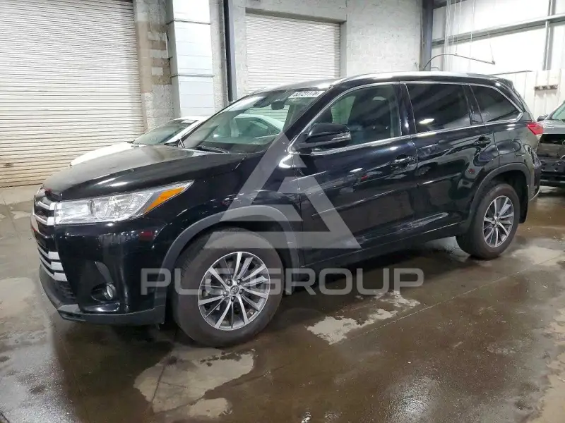 2017 Toyota Highlander фото