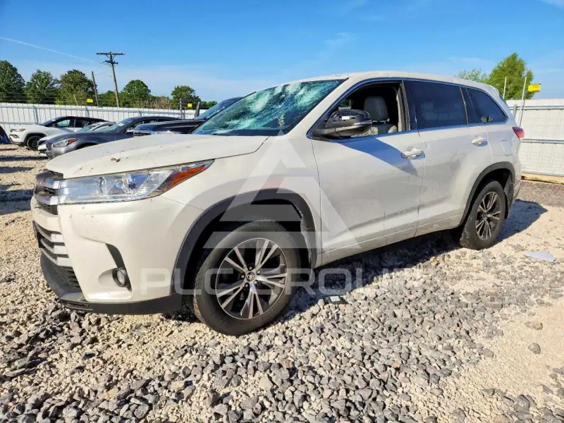 2017 Toyota Highlander фото