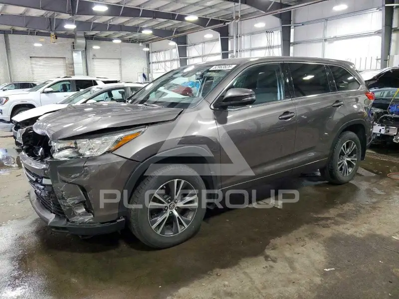 2017 Toyota Highlander фото