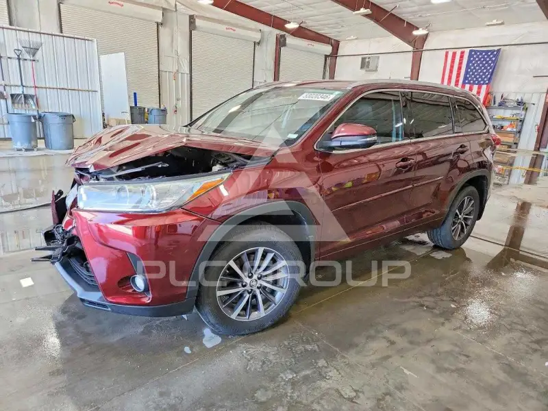 2017 Toyota Highlander фото