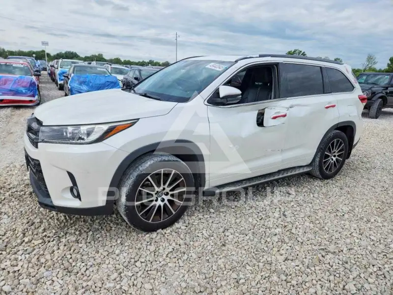 2017 Toyota Highlander фото