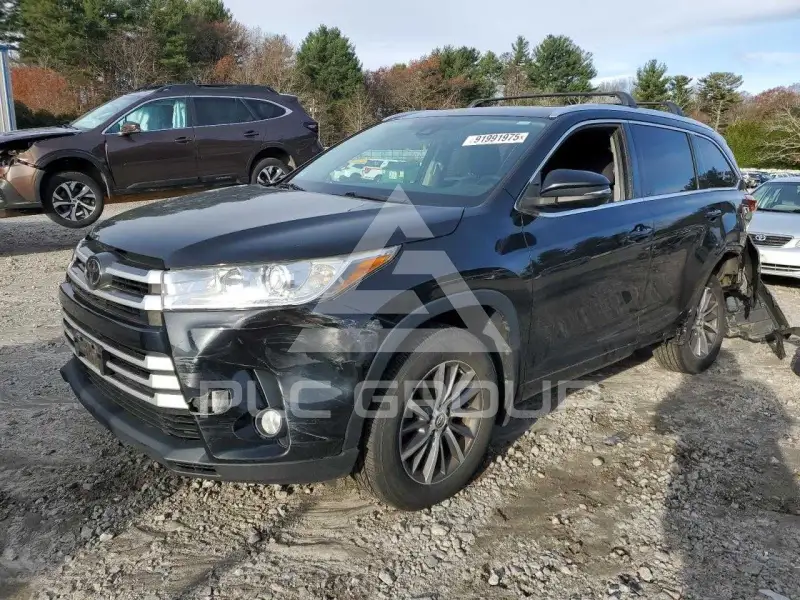 2017 Toyota Highlander фото
