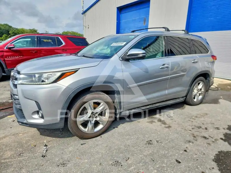 2017 Toyota Highlander фото