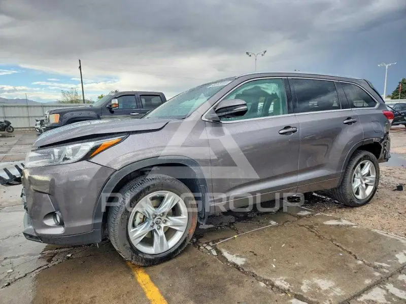 2017 Toyota Highlander фото