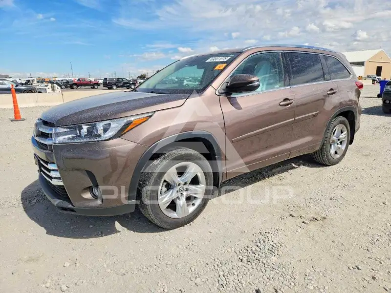 2017 Toyota Highlander фото