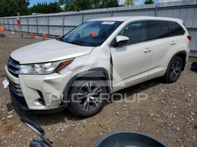 2017 Toyota Highlander фото