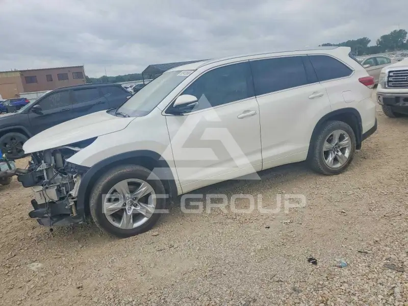 2017 Toyota Highlander фото