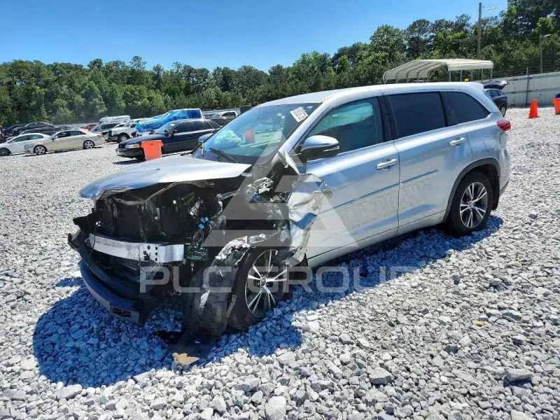 2017 Toyota Highlander фото