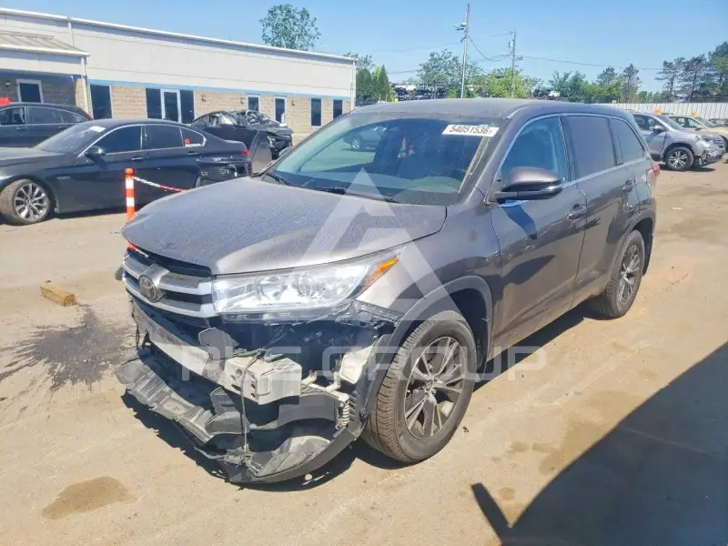 2017 Toyota Highlander фото