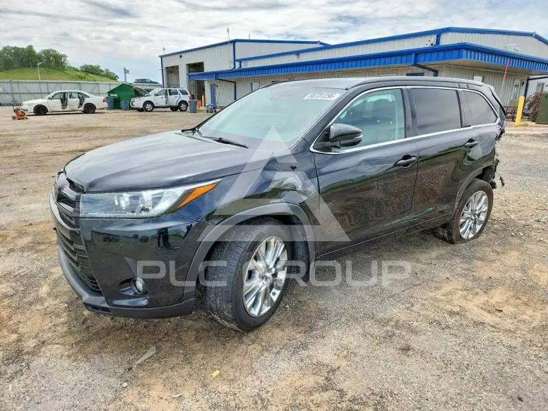 2017 Toyota Highlander фото