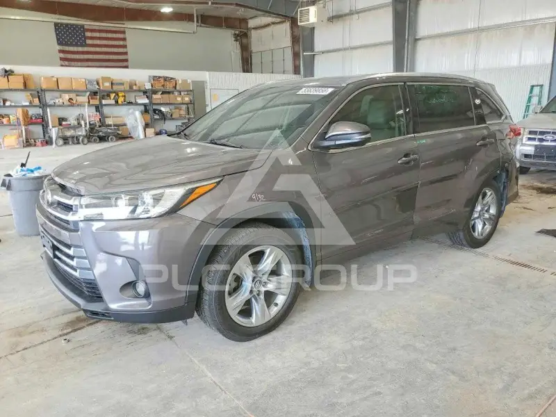 2017 Toyota Highlander фото