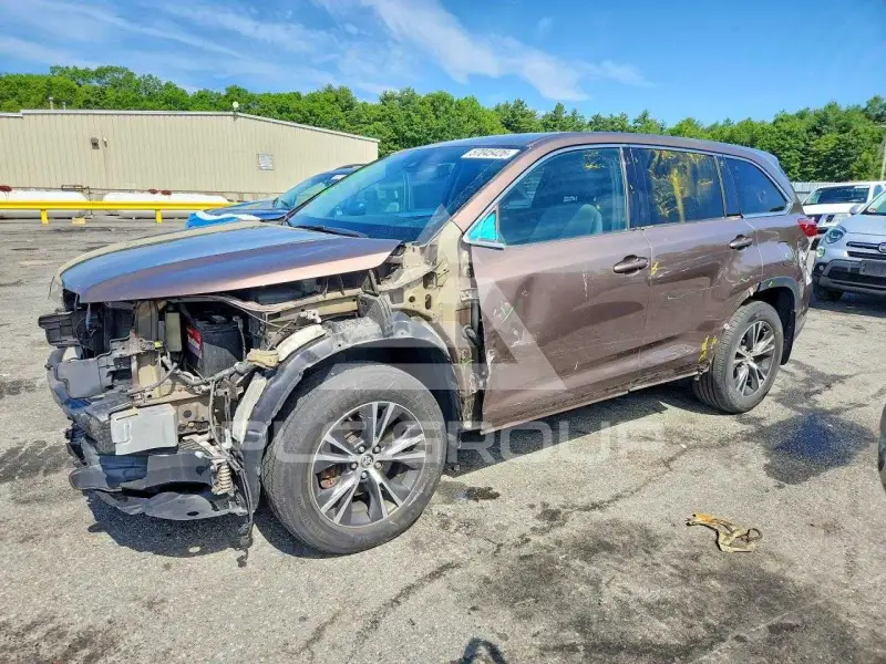 2017 Toyota Highlander фото