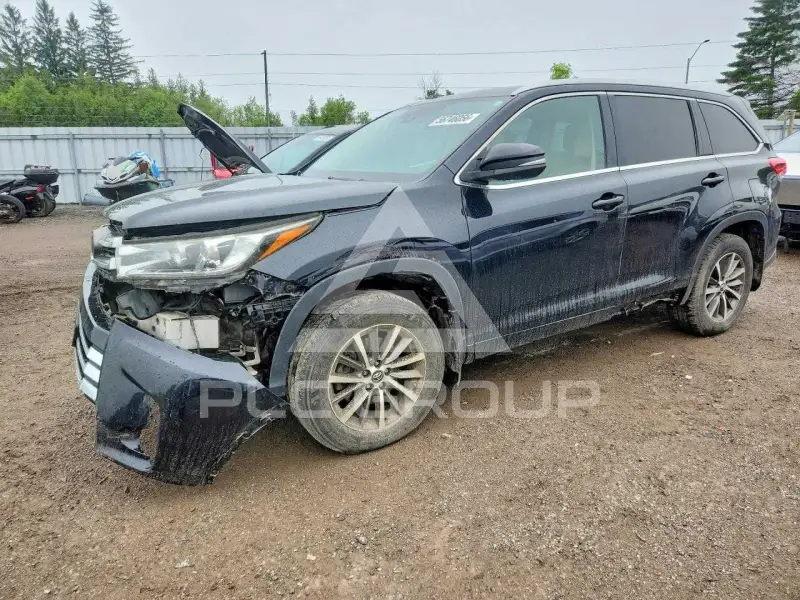2017 Toyota Highlander фото