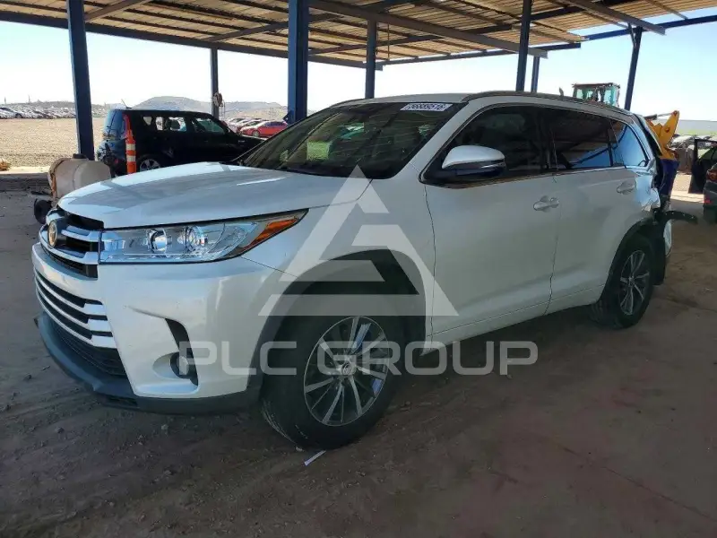 2017 Toyota Highlander фото