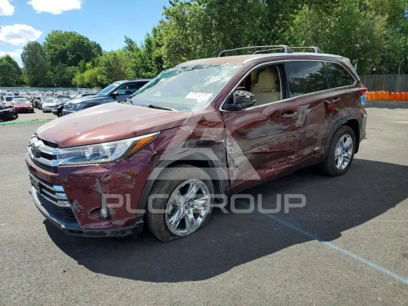 2017 Toyota Highlander photo