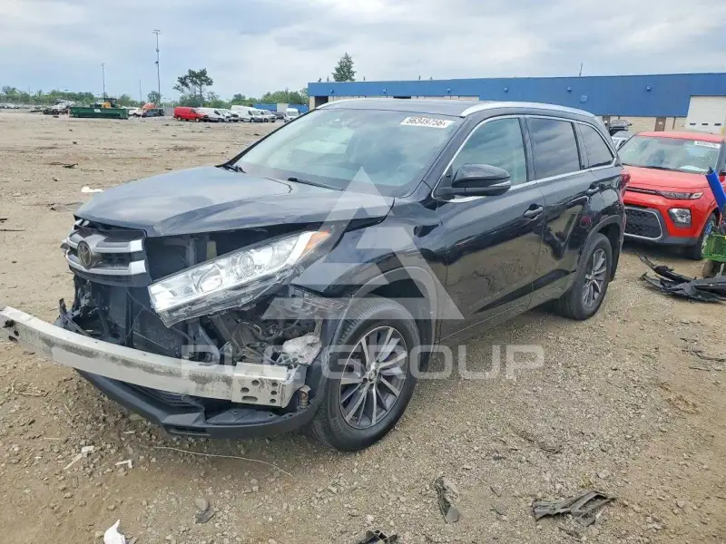 2017 Toyota Highlander фото