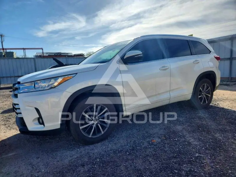 2017 Toyota Highlander фото