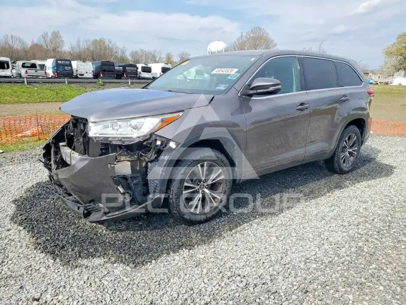 2017 Toyota Highlander фото