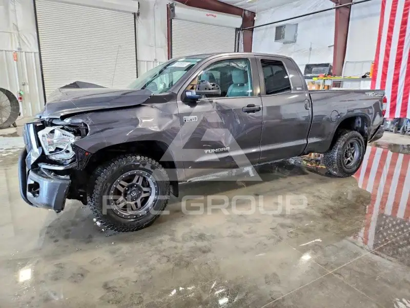 2017 Toyota TUNDRA photo