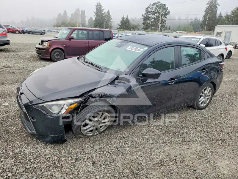 2017 Toyota YARIS photo