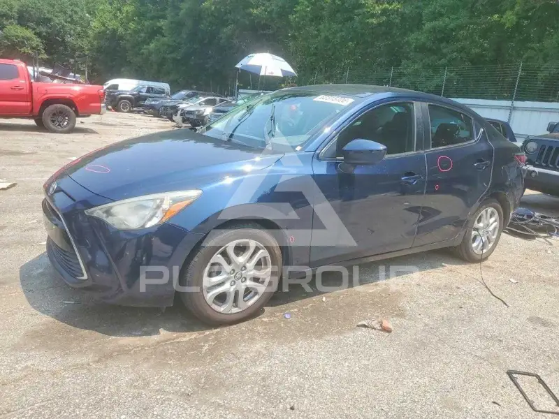 2017 Toyota YARIS photo