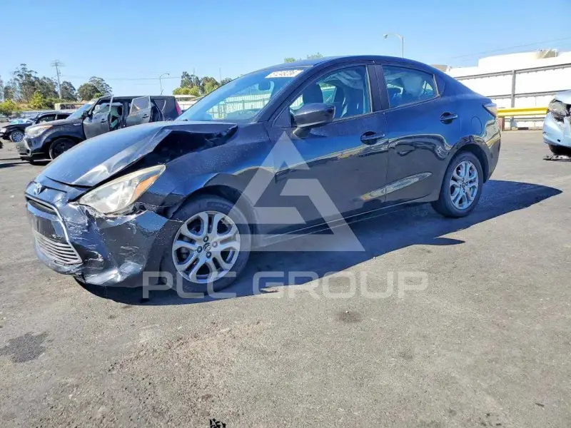 2017 Toyota YARIS фото