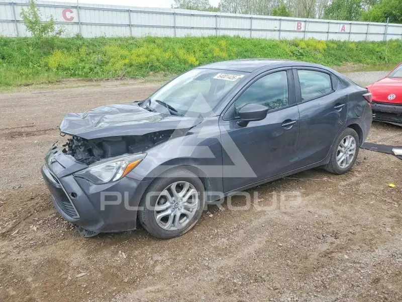 2017 Toyota YARIS фото