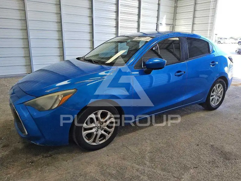 2017 Toyota YARIS фото