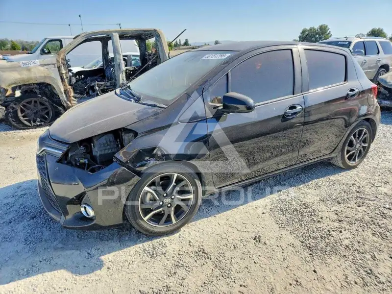 2017 Toyota YARIS photo