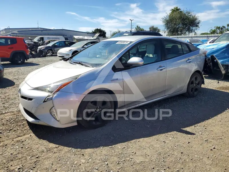 2017 Toyota PRIUS photo