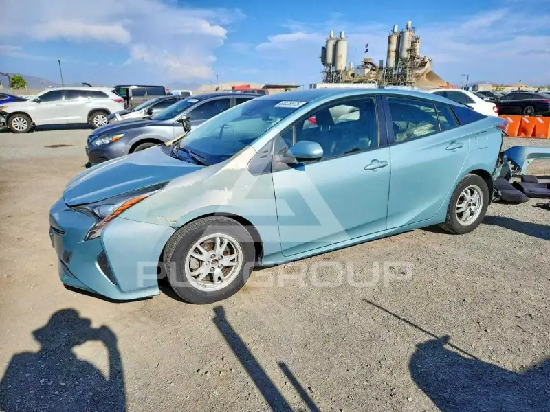 2017 Toyota PRIUS photo