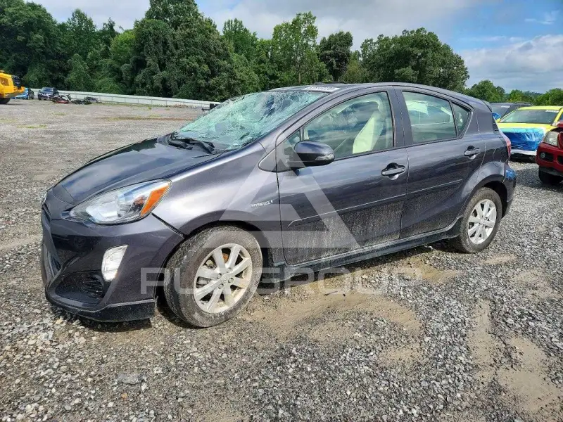 2017 Toyota PRIUS photo
