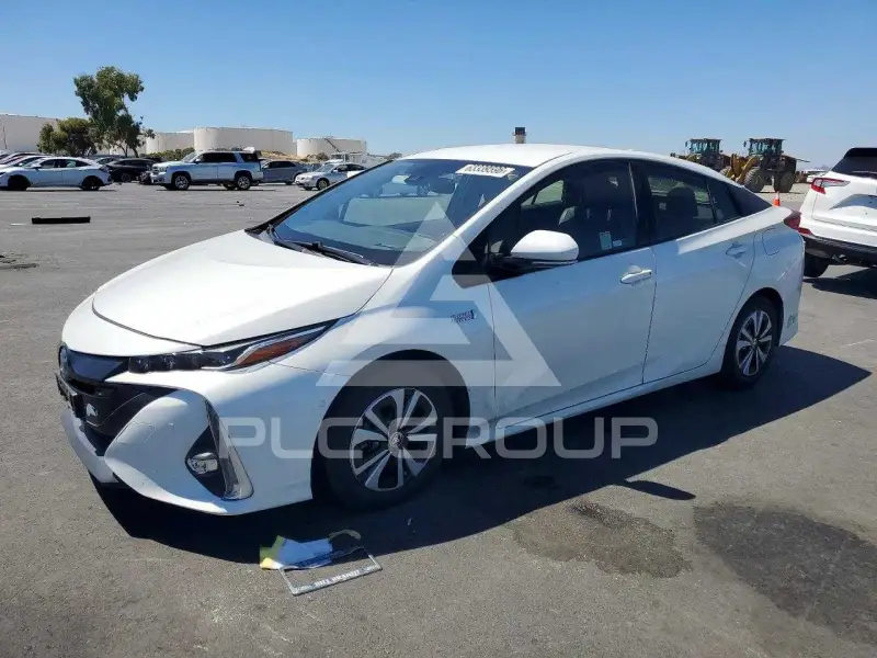 2017 Toyota PRIUS photo