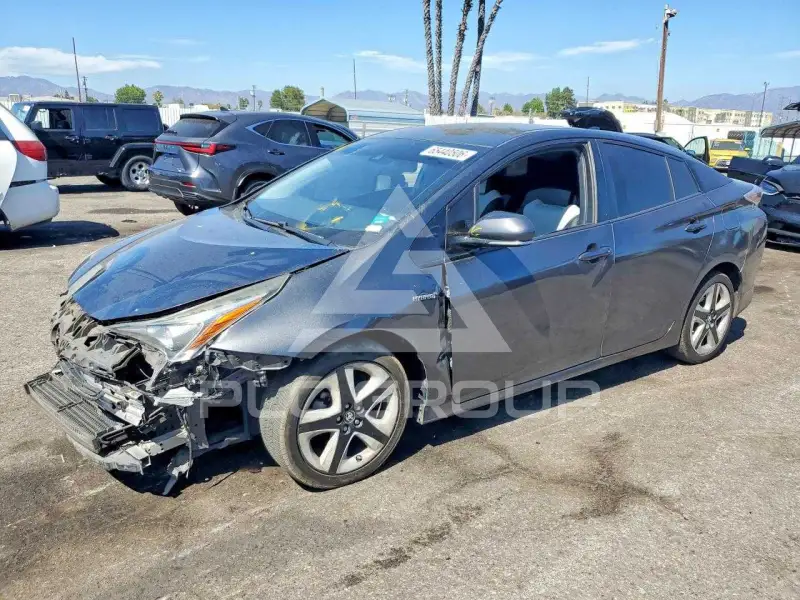 2017 Toyota PRIUS photo