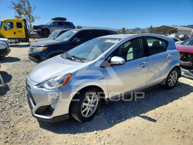 2017 Toyota PRIUS photo