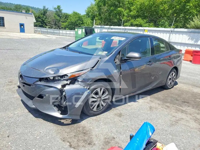 2017 Toyota PRIUS фото
