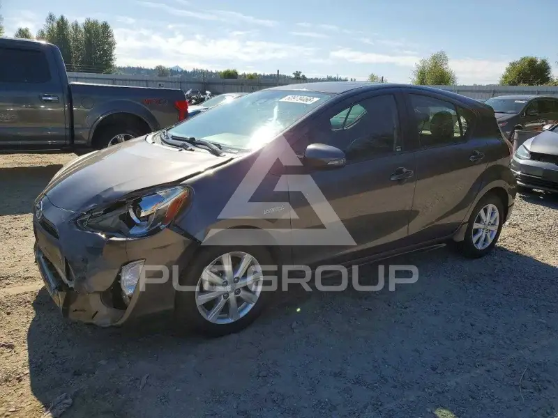 2017 Toyota PRIUS photo