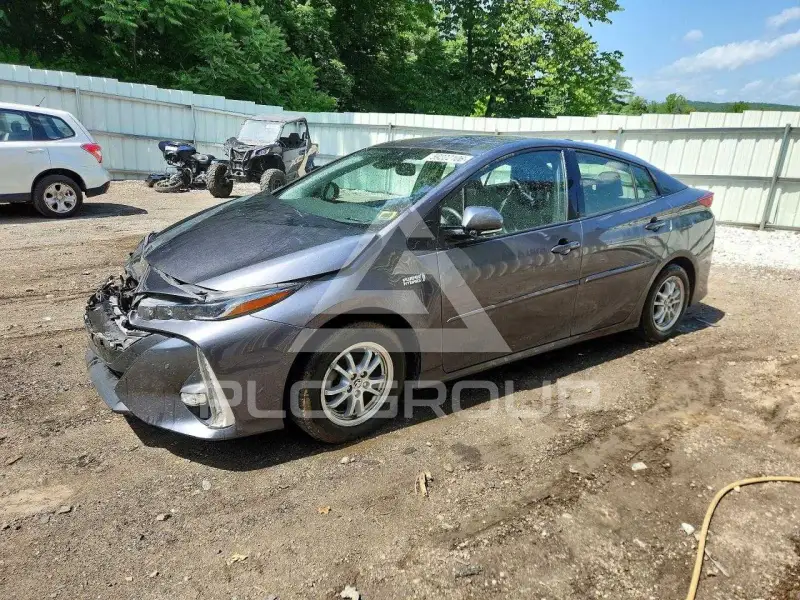 2017 Toyota PRIUS фото