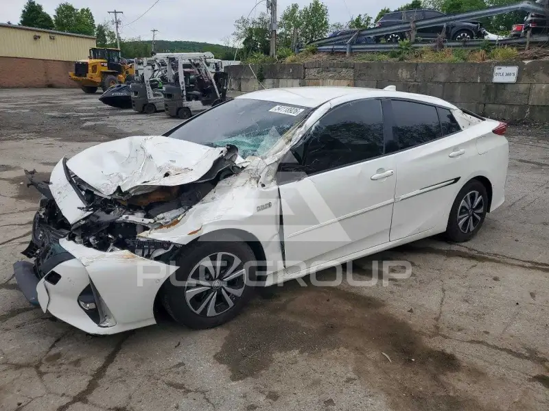 2017 Toyota PRIUS photo