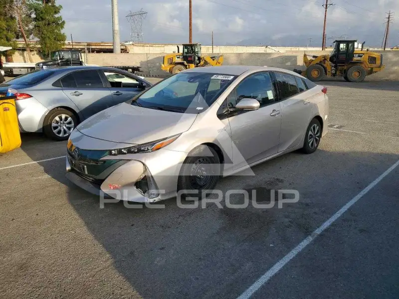 2017 Toyota PRIUS photo