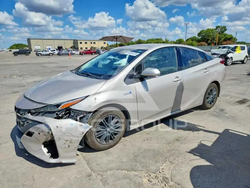 2017 Toyota PRIUS photo