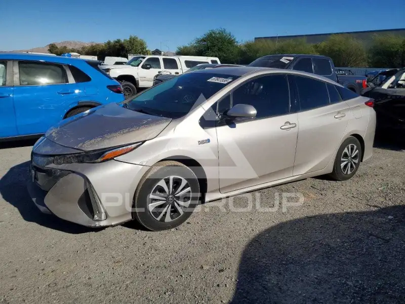 2017 Toyota PRIUS photo