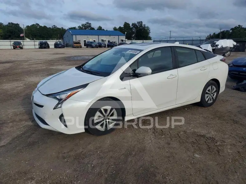2017 Toyota PRIUS photo