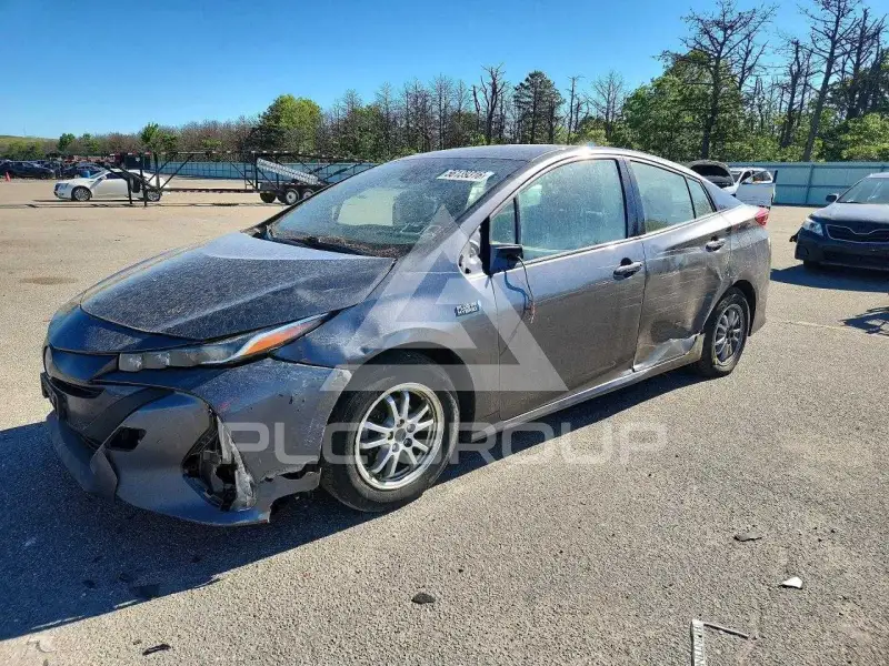 2017 Toyota PRIUS фото