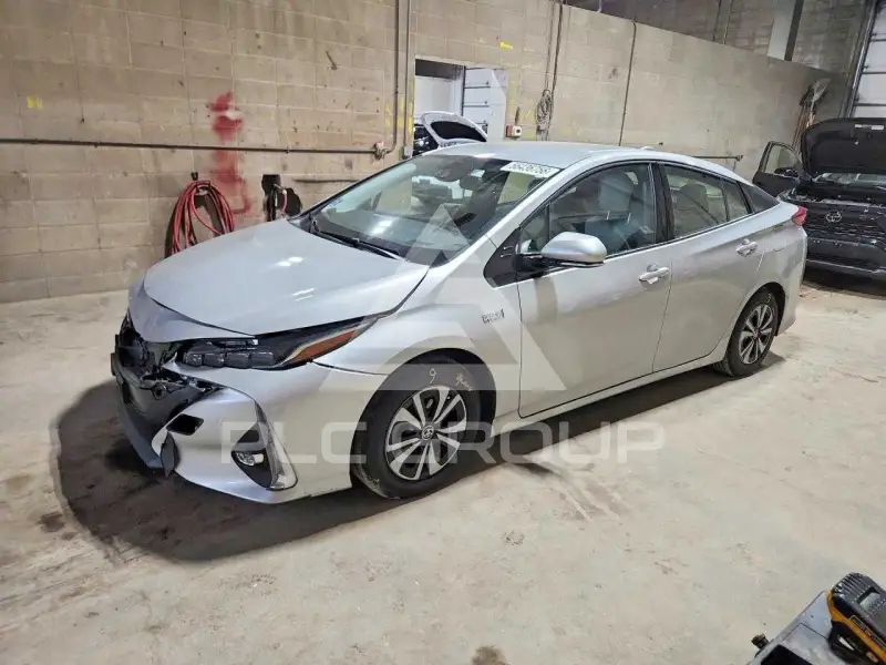 2017 Toyota PRIUS photo