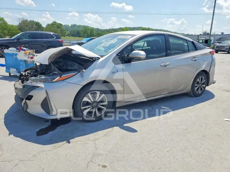 2017 Toyota PRIUS photo